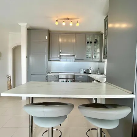 Spacious With Sea Views Callao Salvaje